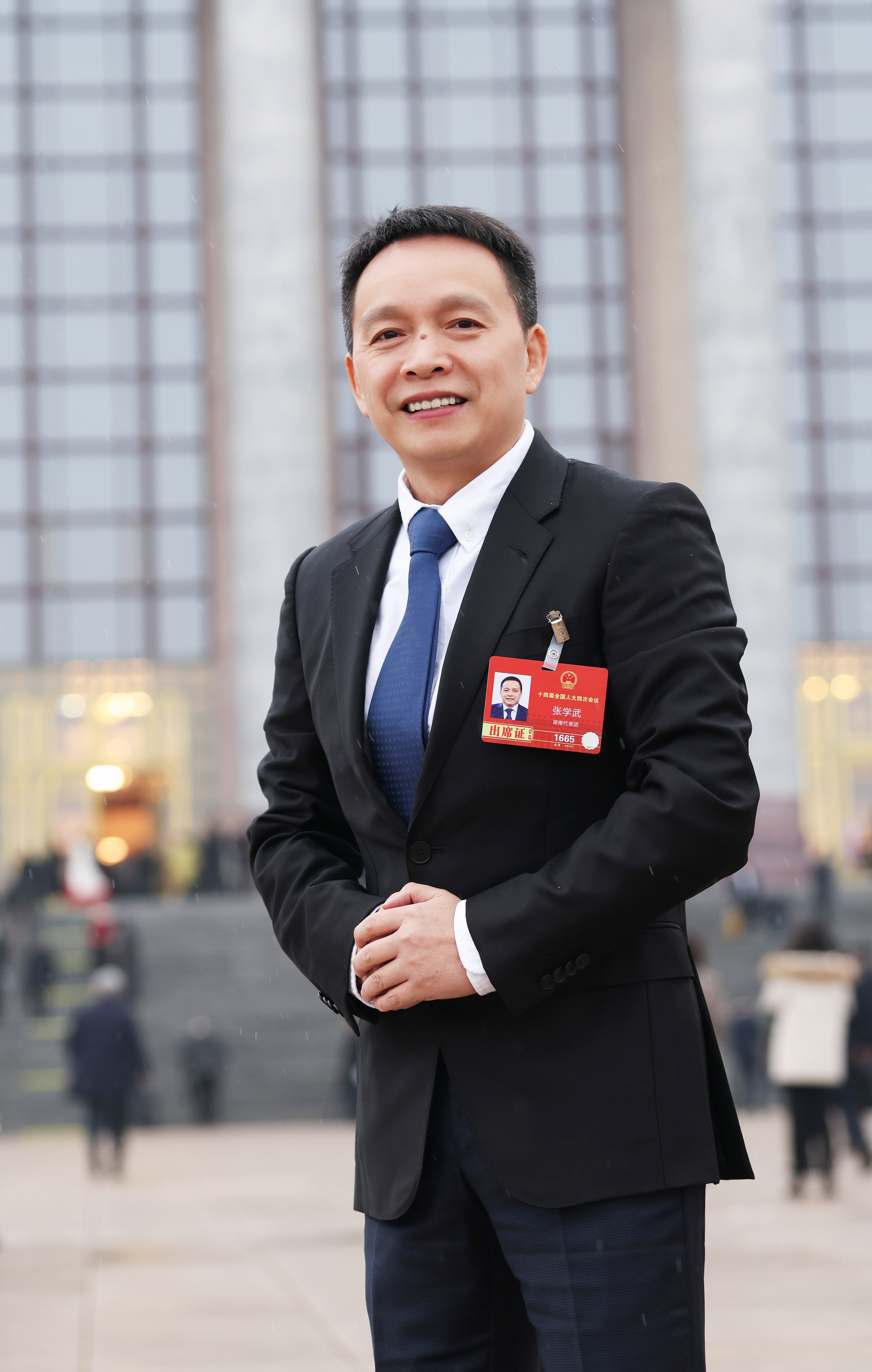 全國人大代表、鹽津鋪子董事長張學武出席十四屆全國人大四次會議開幕會